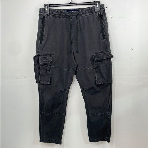 Abercrombie & Fitch Gray Cargo Pants with Tapered Fit size Medium Men’s - Picture 1 of 13